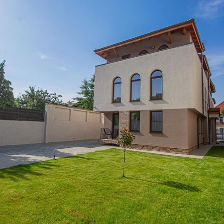Cozy Brand New Boutique Aparthotel Brasov Braşov Exterior foto