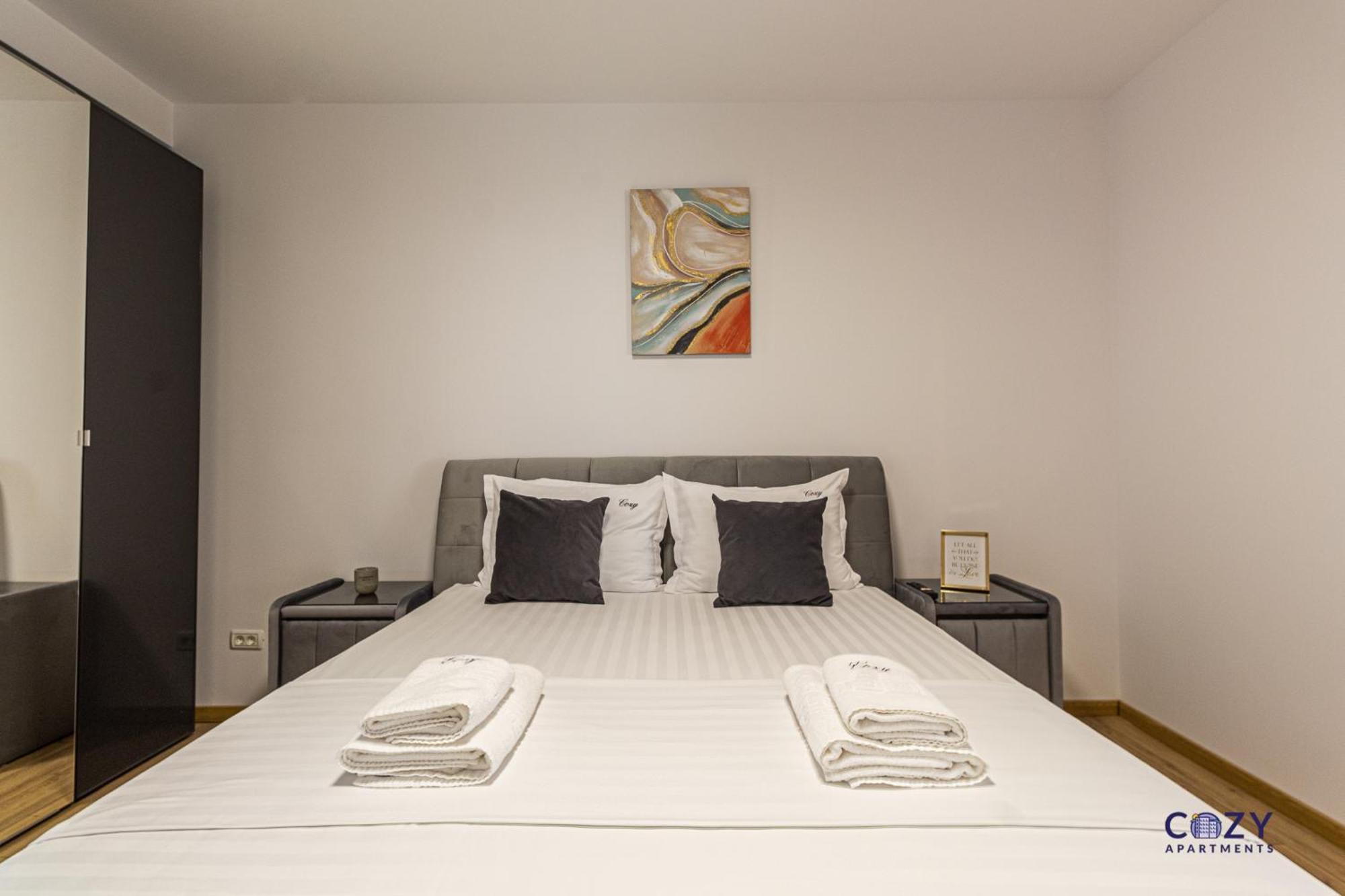 Cozy Brand New Boutique Aparthotel Brasov Braşov Exterior foto